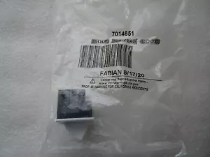 SUB ZERO FAN/ICE MAKER SWITCH 3060130/7014651 OEM NEW STOCK MADE IN USA  - Picture 1 of 4