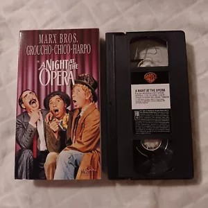 Marx Bros A Night at the Opera (VHS, 2000) Groucho Chico Harpo Vintage Video - Picture 1 of 4