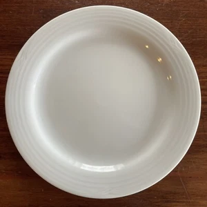 Plato de pan blanco Noritake Artic borde en relieve 7" - Imagen 1 de 3