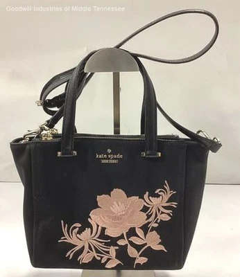 Cartera Kate Spade Dawn Place Mini Kona de nailon bordada negra con certificado de autenticidad Foto 1 de 4