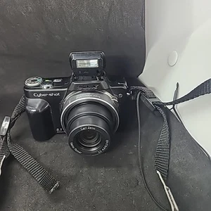 Sony Cyber-shot DSC-H3 Digital Camera - Working - No Charger - Picture 1 of 5