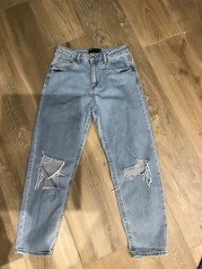ASOS design, petite, 26/26, blue, distressed ripped jeans cute !!!!! - Picture 1 of 3