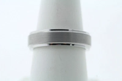 Anillo Triton blanco carburo de tungsteno ajuste cómodo 6 mm satinado borde central banda Foto 1 de 4