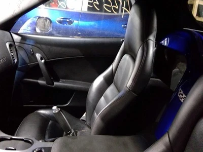 Used Front Right Seat Front fits: 2006 Chevrolet Corvette bucket leather electri - Imagem 1 de 4