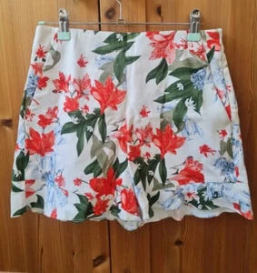New Zara Small S white red Floral Patterned Shorts holiday summer boho retro - Picture 1 of 9