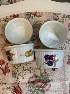 Set of 4 Ramekins Royal Worcester Evesham Gold Porcelain round Olive Berry - Picture 1 of 2