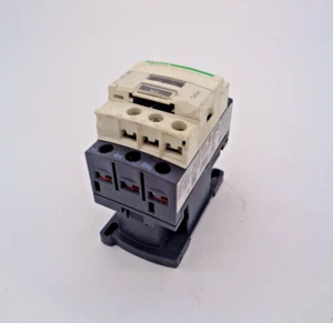 SCHNEIDER ELECTRIC TESYS LC1 D09 25 A 690V 50/60 Hz CONTACTOR - Picture 1 of 6