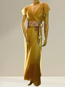 Ladies CAVIAR Full Length Sheer Silk Honey Gold Gown Lined Size 14 - Picture 1 of 4
