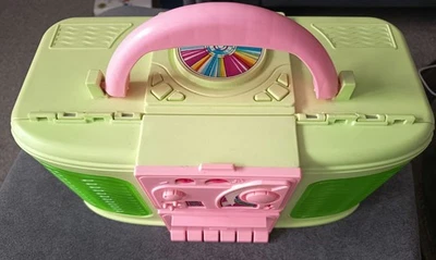 Barbie Radiokoffer von Mattel 48152 aus den 90iger Jahren - Bild 1 von 4