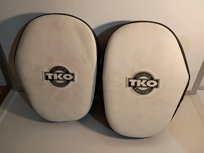 Almohadillas de mano de boxeo TKO Technical Knockout usadas Foto 1 de 4