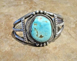 SUPER !!!  WIDE Vintage Navajo Sterling Silver Turquoise DESIGN Bracelet - Picture 1 of 14