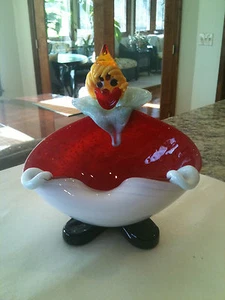 VINTAGE MURANO RED AND WHITE CLOWN ASHTRAY - Picture 1 of 3