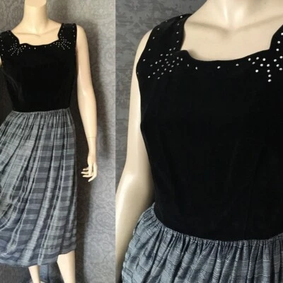 Fit & Flair 1950s Shirley Lee Junior Petite Black Cotton Velveteen, P/S, VLV - Image 1 of 4