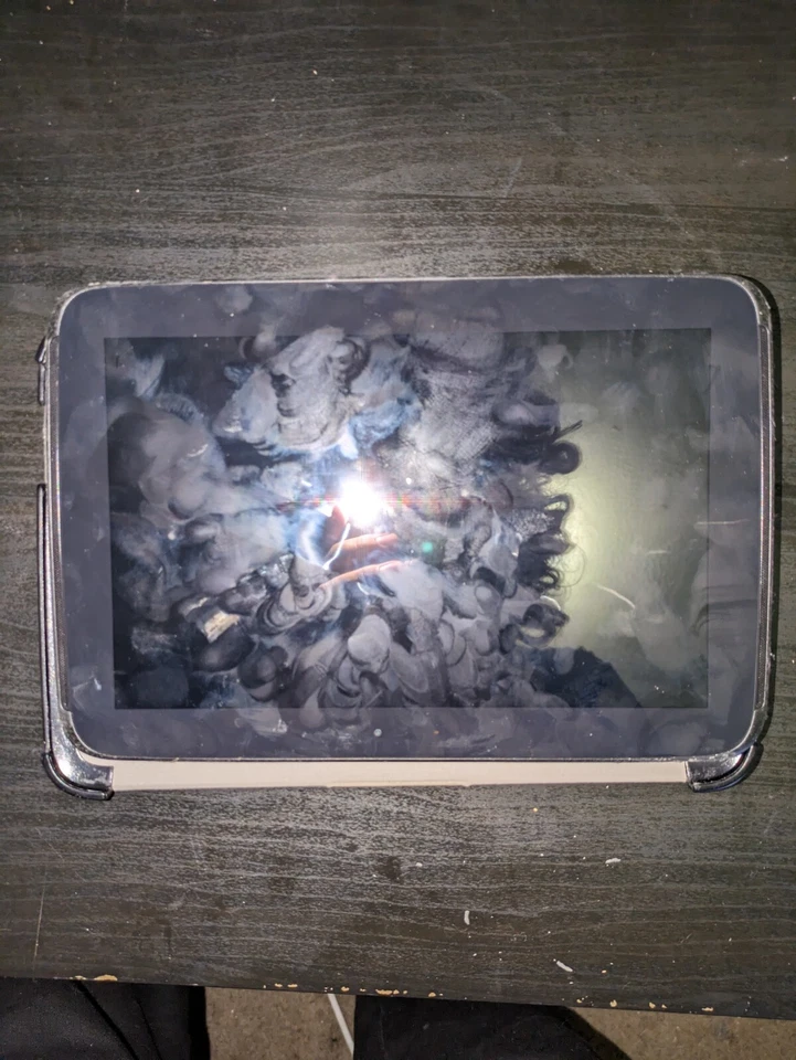 Nexus 10 16GB, Wi-Fi, 10in - Image 1 of 2