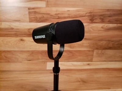 Shure MV7-K Microphone for Podcasting, Streaming & Gaming Black Free Shipping! - Image 1 of 4