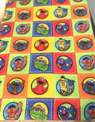 "Manta de bebé vintage de Plaza Sésamo 39"" x 33"" colorida suave hecha a mano" Foto 1 de 3