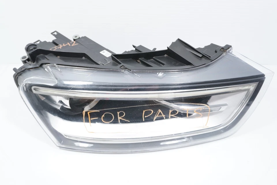 **PARA REPUESTOS** FARO XENÓN LADO DERECHO PASAJERO AUDI Q3 2015 Foto 1 de 4