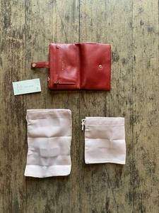 Radley London Geldbörse rot Leder faltbar NEU mit Etikett - Bild 1 von 15