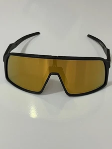 Occhiali da sole Oakley Sutro OO9406-0537 carbonio opaco Prizm oro - ottime condizioni - Foto 1 di 8