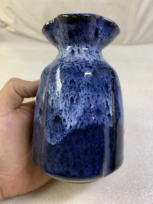 VINTAGE MODERNIST SIGNED HALLMARKED 5" BUD VASE IN BLUE FLAMBE GLAZE GLAZED - Image 1 of 4