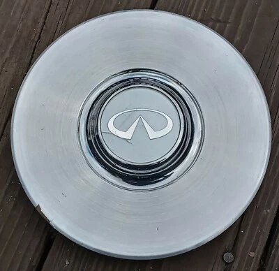 Tapa central Infiniti Q45 1990-1994 parte # 40315 66U00 01 Foto 1 de 3