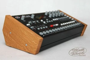 Ständer für Elektron Analog Four / Analog Rytm / Octatrack. Modell "Oak" - Bild 1 von 7