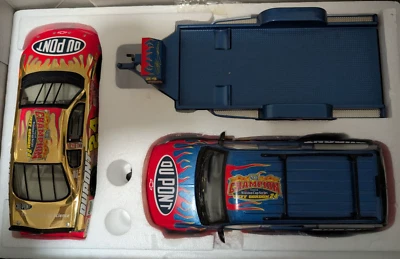 2001 Jeff Gordon Brookfield 1:24 Truck, Trailer, and 24K Gold Stock Car Diecast - Image 1 of 4