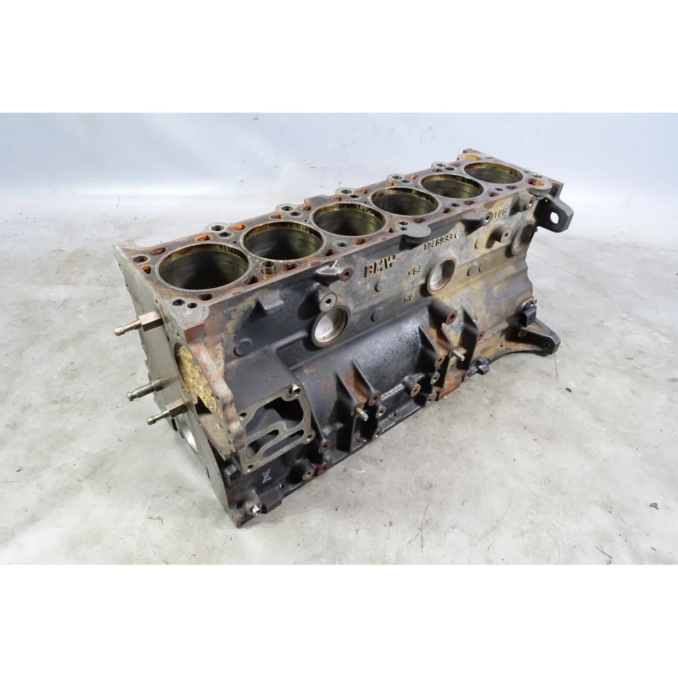1996-1999 BMW E36 E39 M52 2.8L Bare Engine Block 328i 528i 6-Cyl Iron OEM - Image 1 of 4