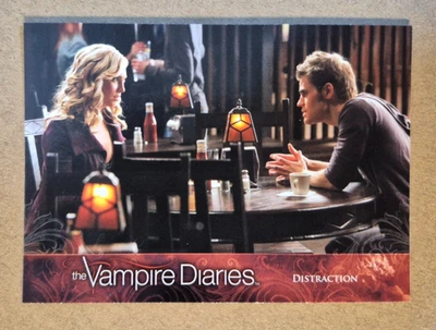 THE VAMPIRE DIARIES Season 2 Trading Card #29 Cryptozoic 2012 "Distraction" - Image 1 of 2
