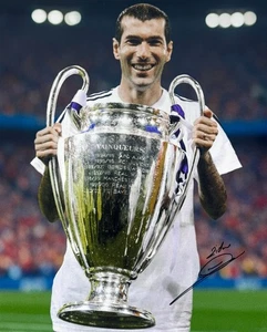ZINEDINE ZIDANE SIGNED 16x20 REAL MADRID FOOTBALL PHOTO PROOF ALLSTARS EXCLUSIVE - Picture 1 of 3