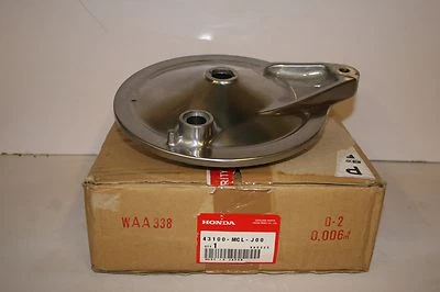 Panel de freno trasero OEM Honda 43100-MCL-J00 VT750 Shadow 2005-07 Foto 1 de 3