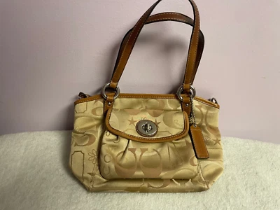 Cartera de hombro Coach Leah F14949 marrón caqui - Usada Foto 1 de 4