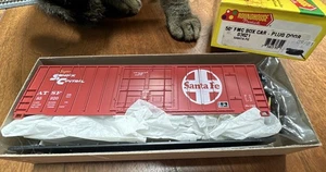 Roundhouse HO Kit #03621 50’ FMC Plug Door Box Car Santa Fe ATSF 85920 NY - Picture 1 of 5