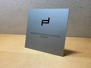 New - Expositor Plaque PORSCHE DESIGN MONOBLOC ACTUATOR COLLECTION, TITANIUM - Imagen 1 de 2