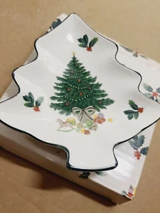 MIKASA Heritage Cabob Christmas Story Tree Shaped Nut/Candy Dish Plate Tray 6.5 - Picture 1 of 5