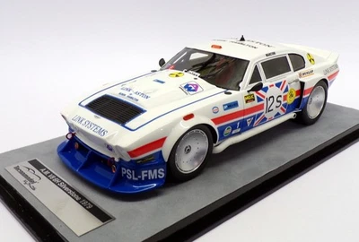 Tecnomodel 1/18 Scale TM18-117B - Aston Martin AM V8 #125 Silverstone - Image 1 of 4