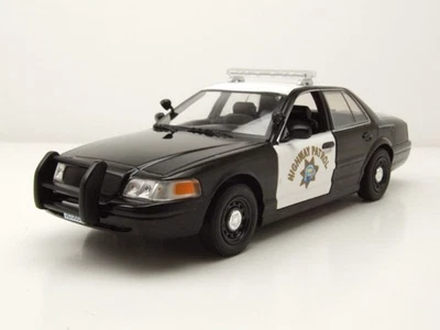 Ford Crown Victoria 2008 Nero California Highway Patrol Polizia Modello 1:24 - Immagine 1 di 4