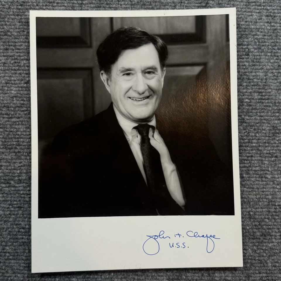 Press Photo United States Senator John Chafee of Rhode Island - Signed - Image 1 of 1