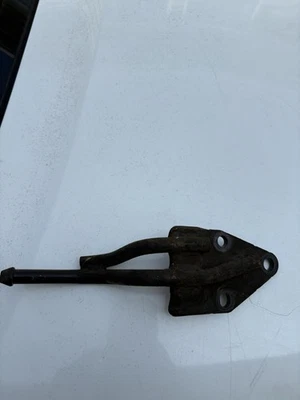 Soporte de montaje de suspensión de escape para pasajeros Infiniti G35 2003-2006 cupé OEM  Foto 1 de 2