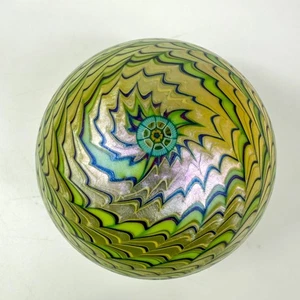 Orient & Flume Iridescent Green & Gold Pulled Feather Glass Paperweight 1978 - Picture 1 of 7