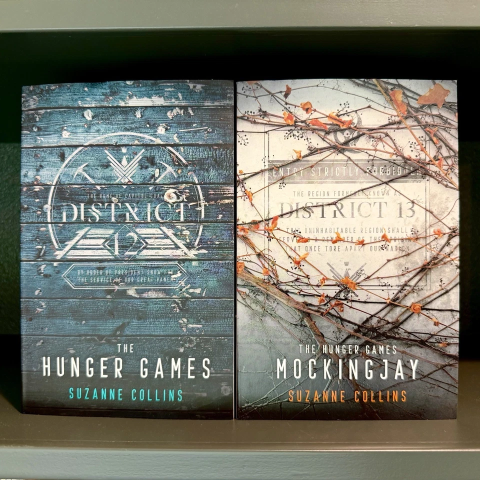 The Hunger Games and Mockingjay 10th Anniversary UK paperback by Suzanne Collins - Image 1 of 4