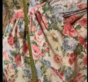 Dust Ruffle Bed Skirt Custom made beautiful Cream Pink Floral Cottage Country - Picture 1 of 7