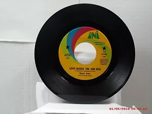 FEVER TREE -(45)- PROMO - LOVE MAKES THE SUN RISE / FILIGREE & SHADOW UNI - 1969 - Picture 1 of 2