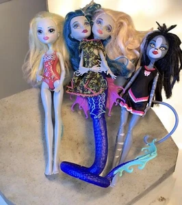 Monster High Dolls Set Of 3 Scarrier Reef , Laguna Blue And Werecat Purrsephone - Picture 1 of 4