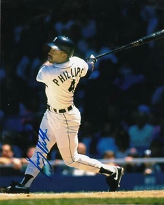 TONY PHILLIPS DETROIT TIGERS ACTION SIGNED 8x10 - Picture 1 of 1