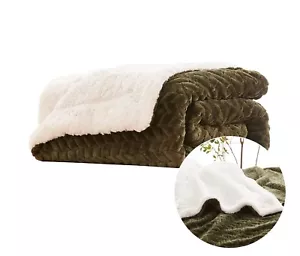 Kuscheldecke 125x150cm Wohndecke Flanell Fleecedecke Sofadecke Bettüberwurf Grün - Bild 1 von 7