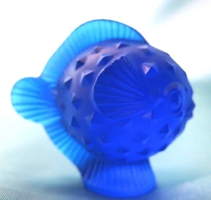 Vibrant LALIQUE Crystal COBALT Blue PUFFER FISH Art Glass Paperweight Sculpture - Picture 1 of 6