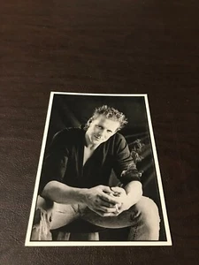 PELÍCULA POSTAL 4 X 6 SIN PUBLICAR - MICKEY ROURKE - #1............RANURA 164 - Imagen 1 de 2