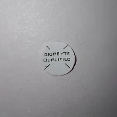 "GIGABYTE QUALIFIED" 6mm round tamper proof warranty Sticker (2 Per Purchase) - Image 1 of 4