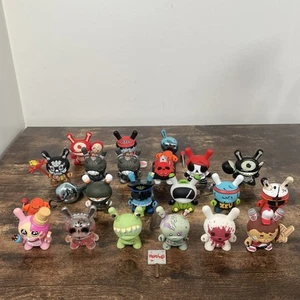 Kidrobot Dunny 3 Inch Lot of 21 Vinyl Figure 2009 2010 2011 2012 Series - Bild 1 von 10